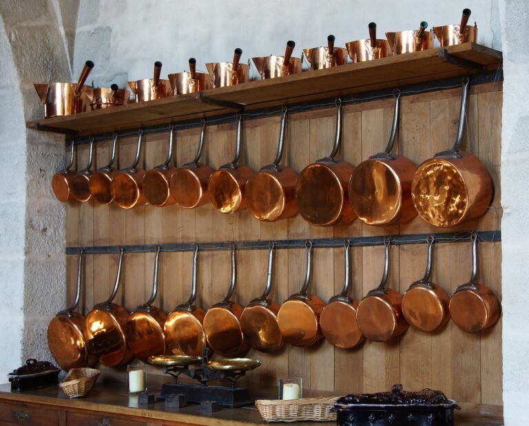Why Copper Cookware Is Expensive?